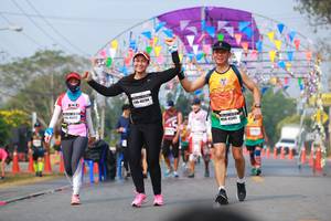 BIB: 46294, 45223, 47345
                            <button type="button" onclick="openModal(9920839)" class="btn btn-primary btn-sm float-right btn-popup" data-toggle="modal" data-target=".modal-high-quality">
                        <i class="fas fa-shopping-cart"></i> Add to Cart
                    </button>
                                            <button type="button" onclick="isThisMe(9920839, true)" class="btn btn-success btn-sm float-right btn-popup btn-isme hidden" data-toggle="tooltip" data-placement="bottom" title="นี่คือรูปของคุณใช่ไหม คลิกที่นี่เพื่อเอาเข้าอัลบั้ม">
                        <i class="fas fa-plus"></i> Add to album
                    </button>
                    <button type="button" onclick="isThisMe(9920839, false)" class="btn btn-warning btn-sm float-right btn-popup btn-isnotme hidden">
                        <i class="fas fa-ban"></i> Remove from album
                    </button>